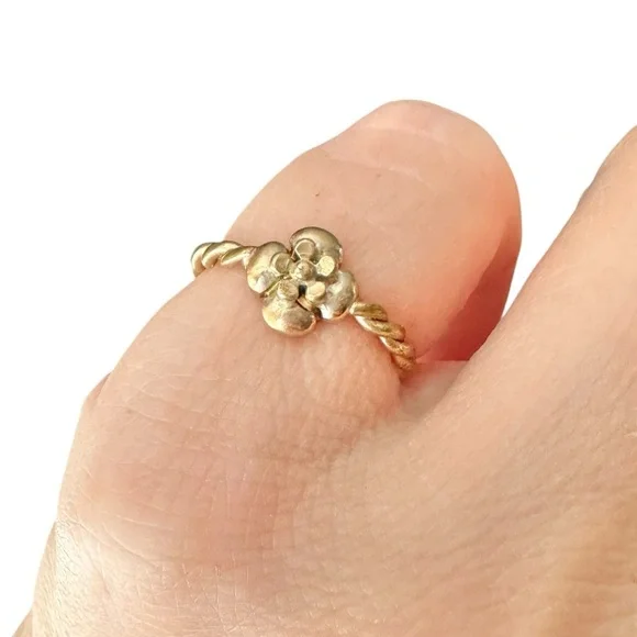 Chanel Gold B13 Camellia Flower Twist Band Ring with Box Size 6 - Picture 2 of 15